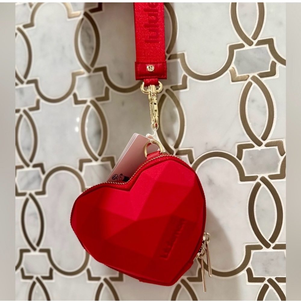 NWT! Lululemon Heart Wristlet Oxford Red